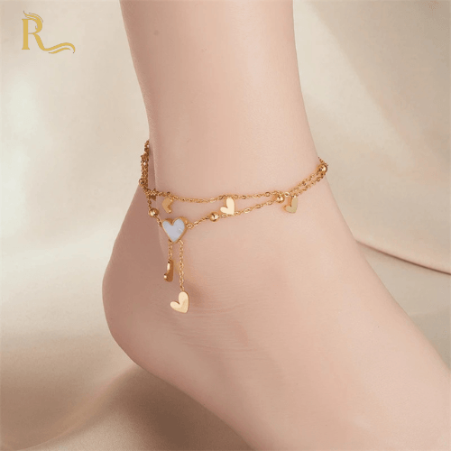 Descubra tornozeleiras sofisticadas da Rawve com design exclusivo e acabamento em ouro 18K. Eleve seu estilo com qualidade premium e elegância para todas as ocasiões.